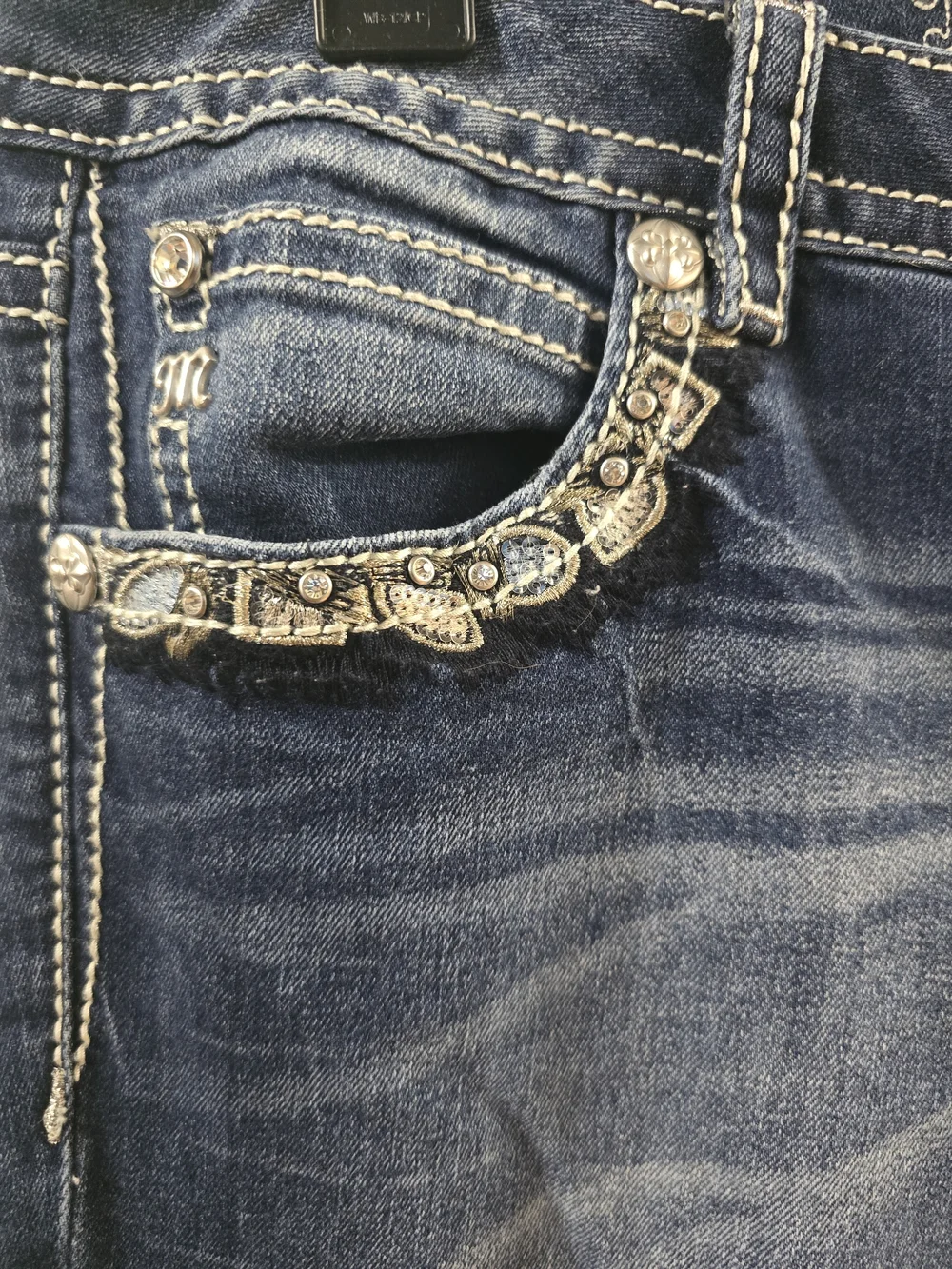 Miss Me Dark Wash Embellished Women's Jeans - 29 - Picture 3 of 5